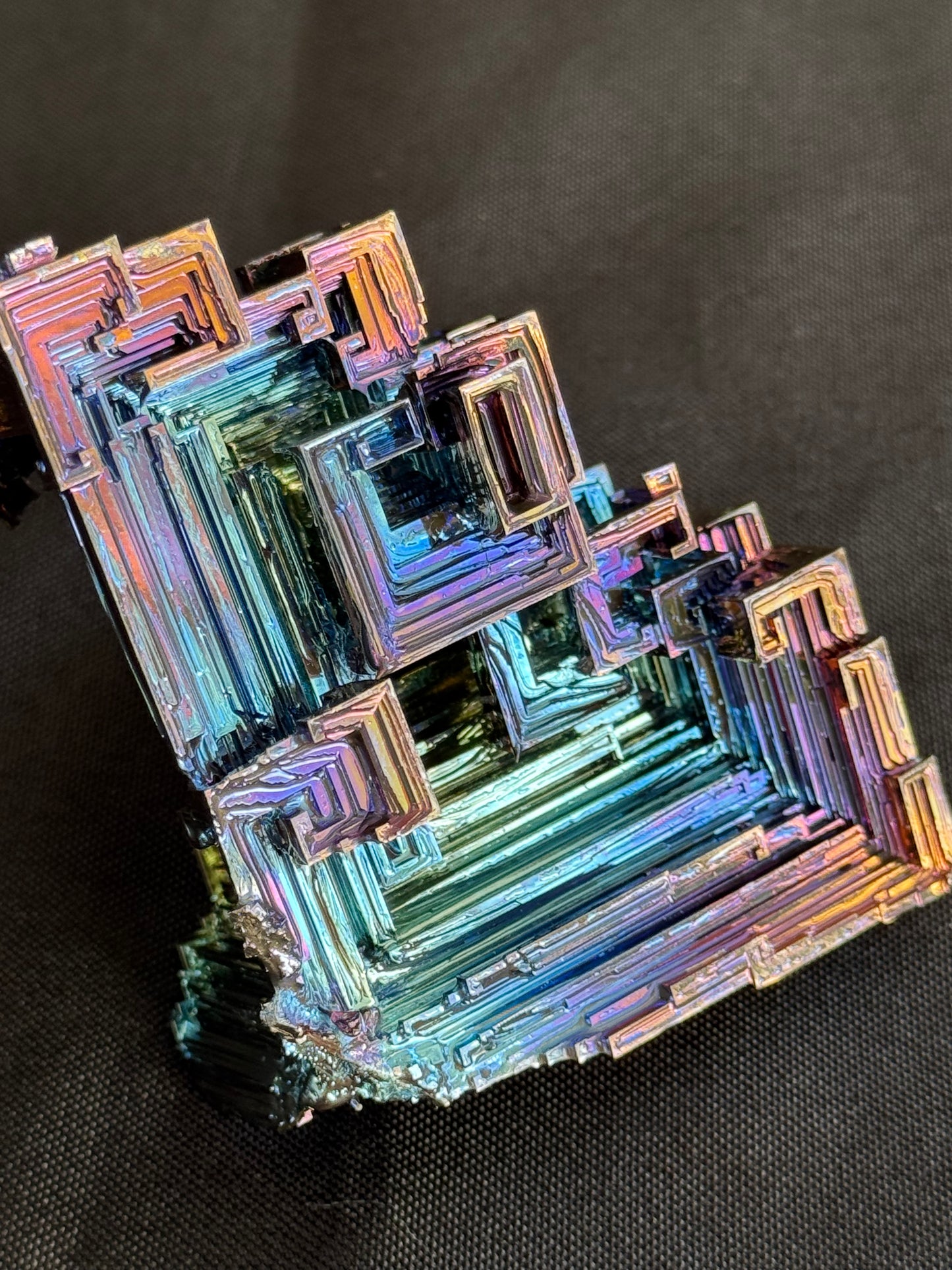 Bismuth crystal 104