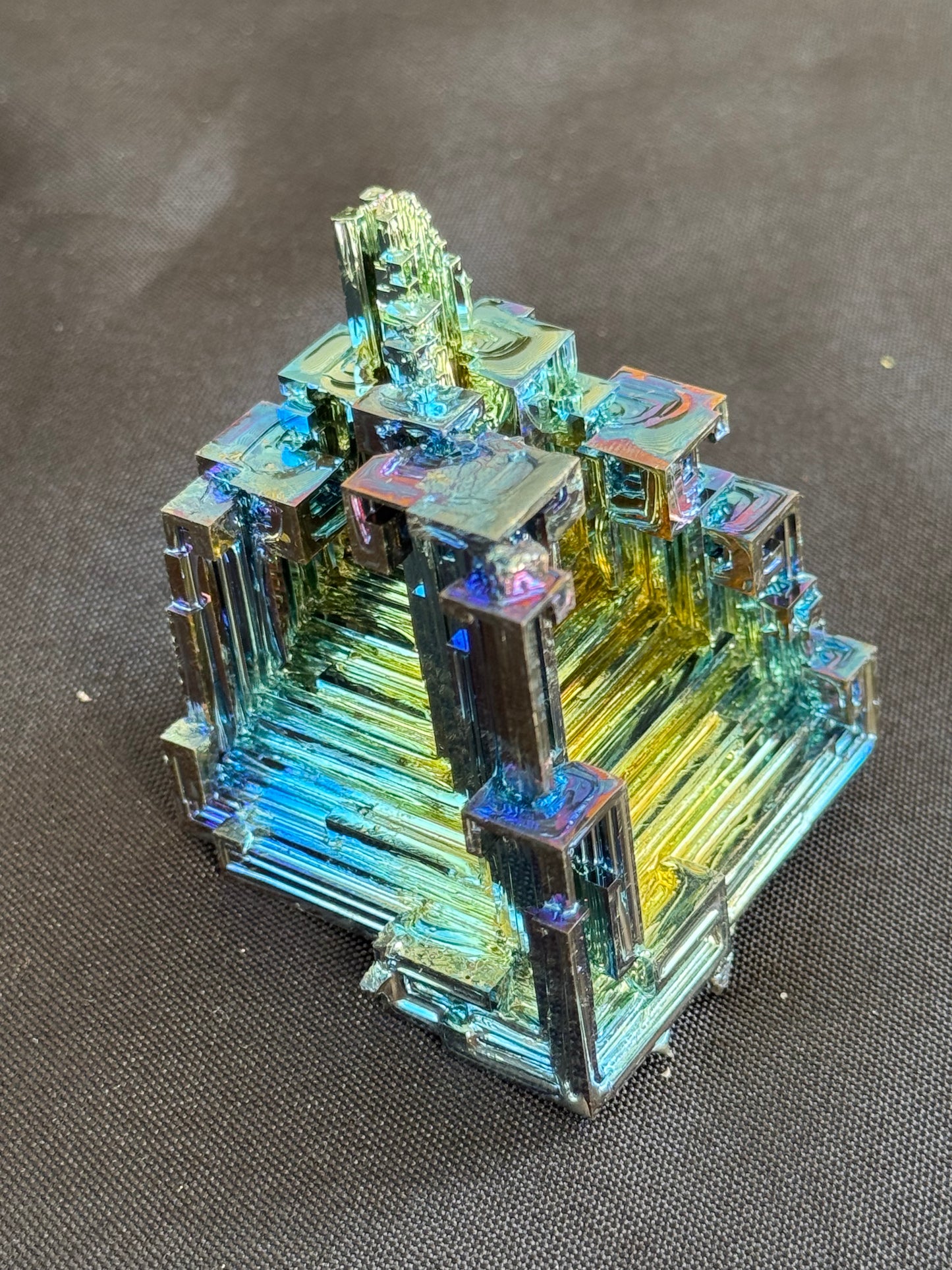Bismuth Crystal XL Single