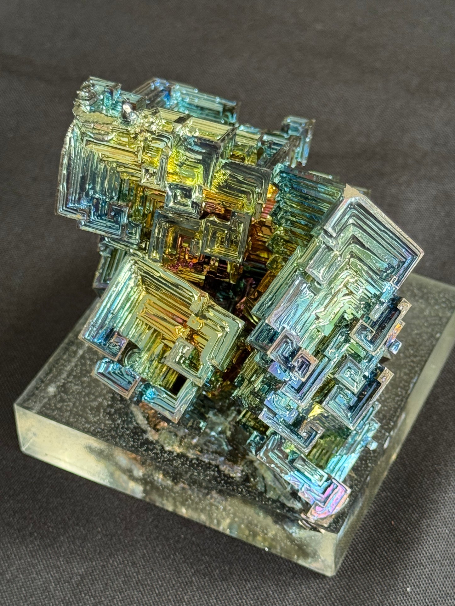 Bismuth crystal cluster 121
