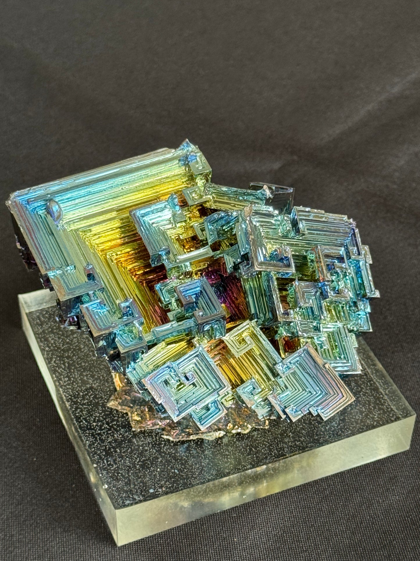 Bismuth crystal cluster 123