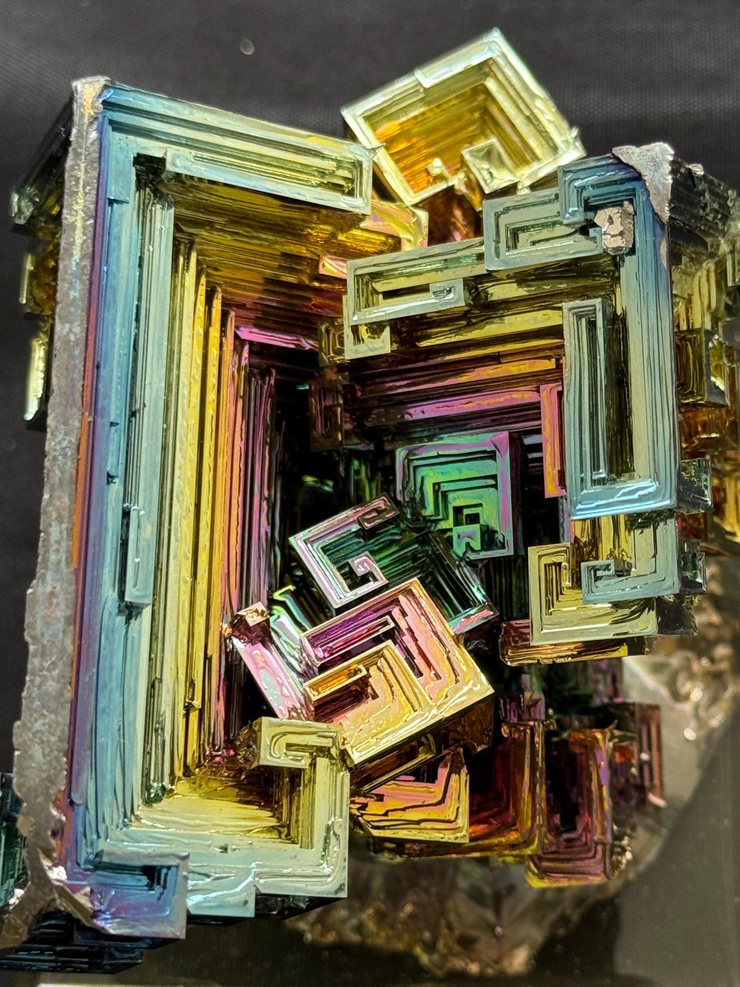 Bismuth Crystal cluster 137